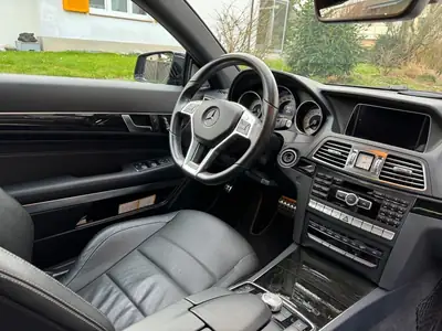 Mercedes-Benz E 400 Cabriolet — V6 biturbo 333 ch, AMG Sport, seulement 78 500 km — Miniatur 12
