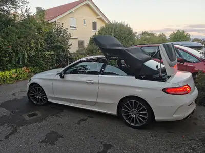 Mercedes-Benz C 200 Cabriolet AMG Line — Élégance décapotable, 4Matic robuste — Miniatur 9