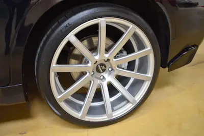 BMW X6 M50d Steptronic — SUV coupé diesel 381 ch, sans accident, service gratuit 10 ans — Miniature 18