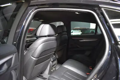 BMW X6 M50d Steptronic — SUV coupé diesel 381 ch, sans accident, service gratuit 10 ans — Miniature 20