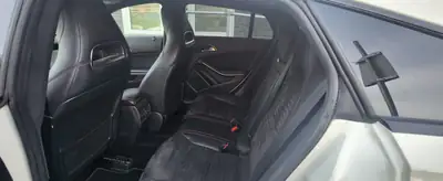 Mercedes-Benz CLA 200 Shooting Brake — Élégance break diesel 4Matic, 94'000 km — Miniatura 11