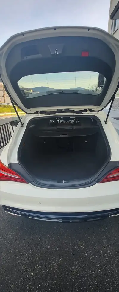 Mercedes-Benz CLA 200 Shooting Brake — Élégance break diesel 4Matic, 94'000 km — Miniatura 13