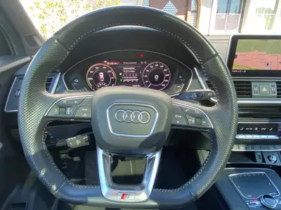 Audi Q5 55 TFSI e quattro — SUV hybride rechargeable, 115'000 km, design gris métallisé — Miniatura 13