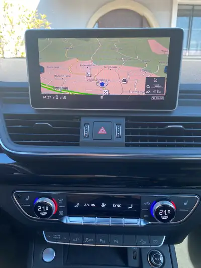 Audi Q5 55 TFSI e quattro — SUV hybride rechargeable, 115'000 km, design gris métallisé — Miniatura 18