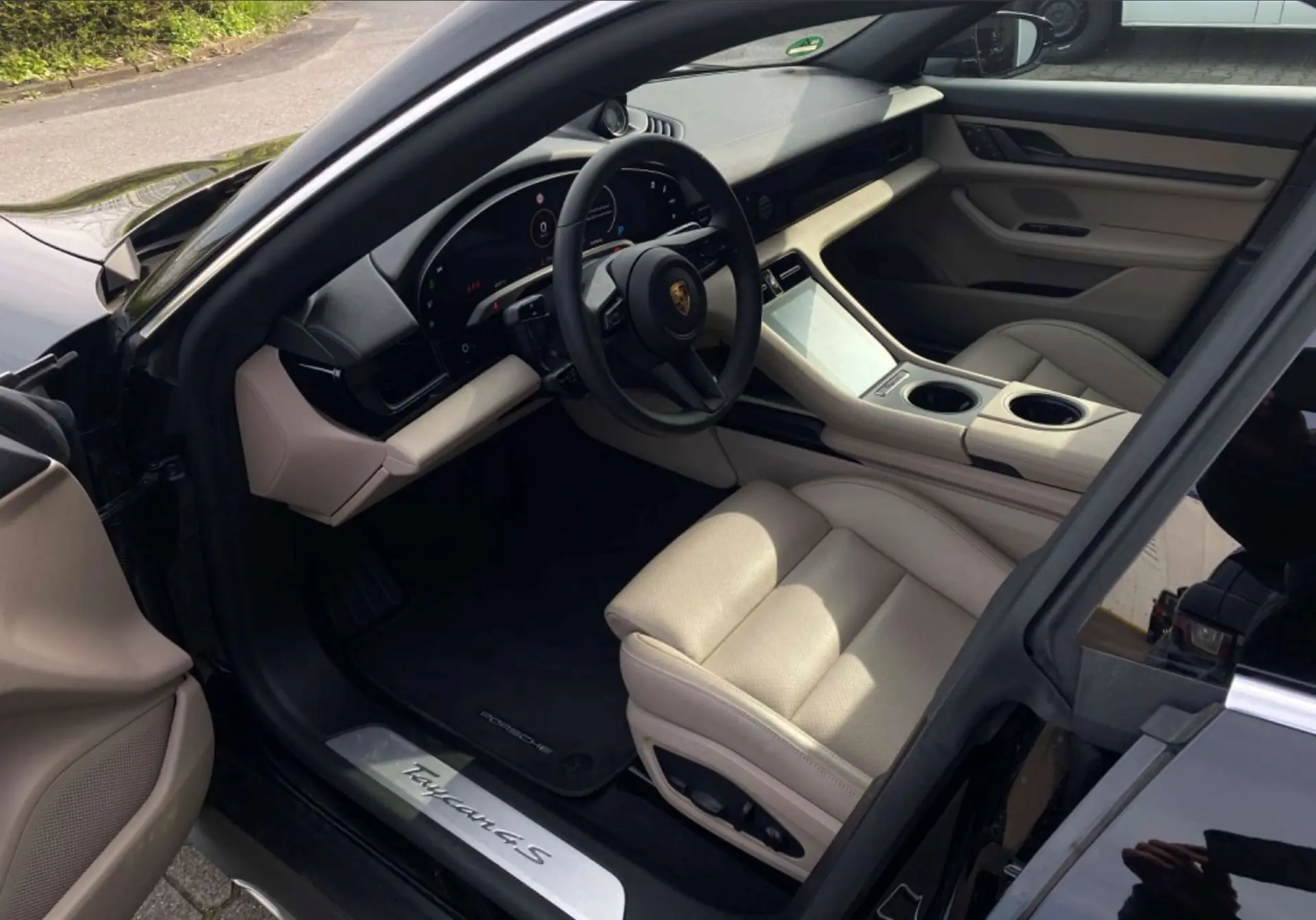 Porsche Taycan 2022 occasion Cumbel — 2