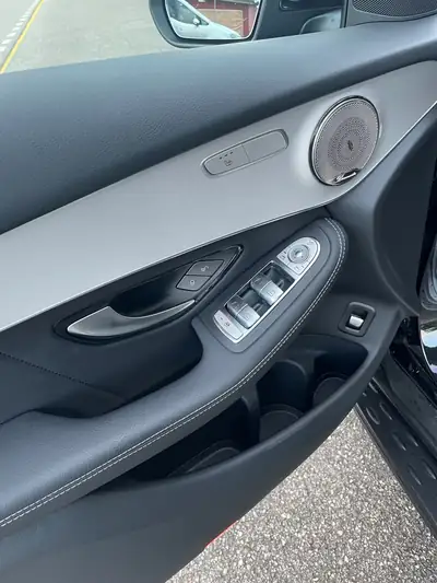 Mercedes-Benz GLC Coupé 400 d AMG Line — SUV coupé diesel 330 ch, quasi neuf — Miniatura 12