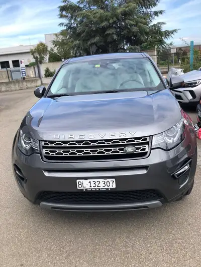 Land Rover Discovery Sport 2.0 Si4 HSE Luxury — SUV 7 places, 50'000 km, sans sinistre — fianco