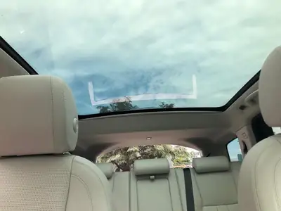 Land Rover Discovery Sport 2.0 Si4 HSE Luxury — SUV 7 places, 50'000 km, sans sinistre — interni
