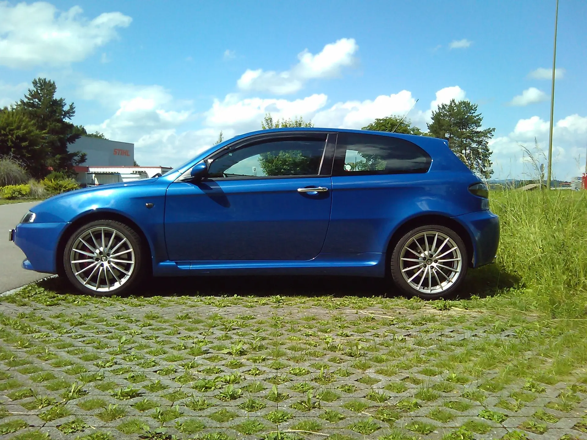 Alfa Romeo 147 3.2 GTA — Sportive italienne de 2003, 250 ch en parfait état — Außenansicht