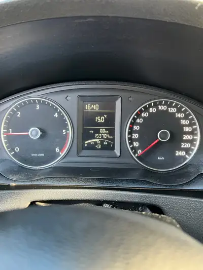 VW T5 2.0 TDI Long Version — Utilitaire fiable, 153 000 km, MFK fraîchement renouvelé — Miniatur 7