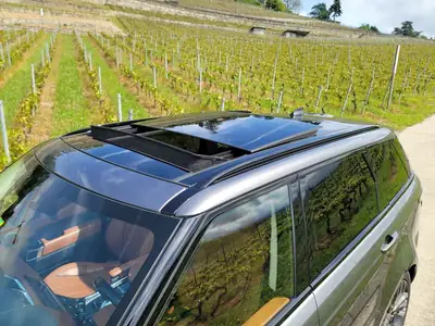 Range Rover Sport 3.0 SDV6 Autobiography — SUV premium, entretien complet, pneus neufs — fianco