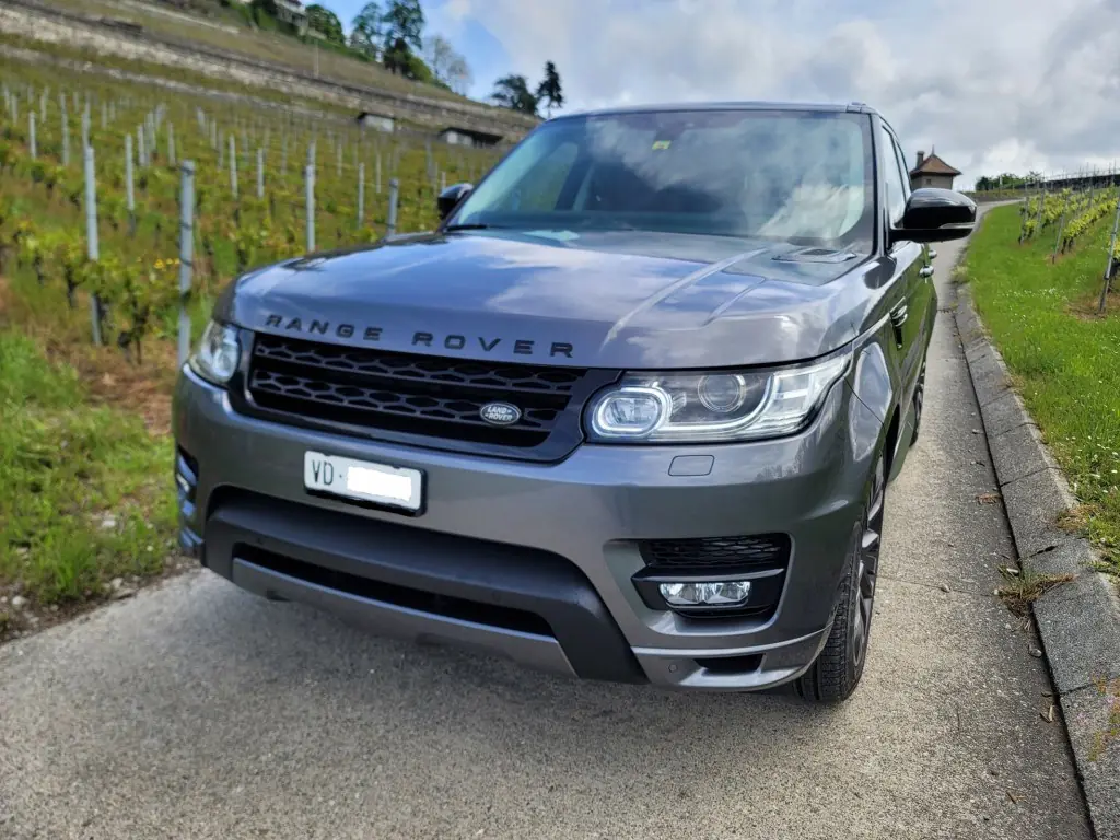 Range Rover Sport 3.0 SDV6 Autobiography — SUV premium, entretien complet, pneus neufs