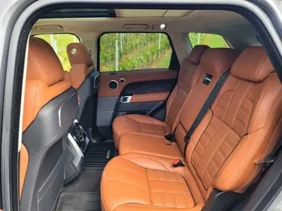 Range Rover Sport 3.0 SDV6 Autobiography — SUV premium, entretien complet, pneus neufs — Miniatura 10