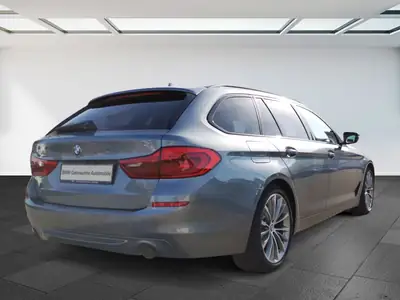BMW 530d xDrive Touring — Élégance diesel, 80 000 km, traction intégrale — fianco