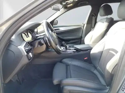 BMW 530d xDrive Touring — Élégance diesel, 80 000 km, traction intégrale — Miniatura 7