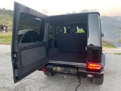 Mercedes-Benz G 350 BlueTEC — SUV légende, diesel performant, état impeccable — Thumbnail 11