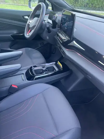 Volkswagen ID.4 GTX 77 kWh 4Motion — SUV électrique 300 ch, 4x4 tout-terrain, peu kilométré — rear view