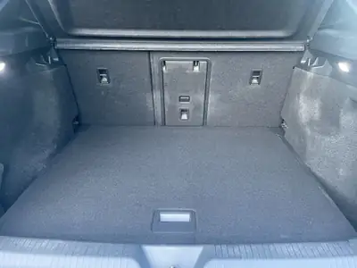 Volkswagen ID.4 GTX 77 kWh 4Motion — SUV électrique 300 ch, 4x4 tout-terrain, peu kilométré — interior