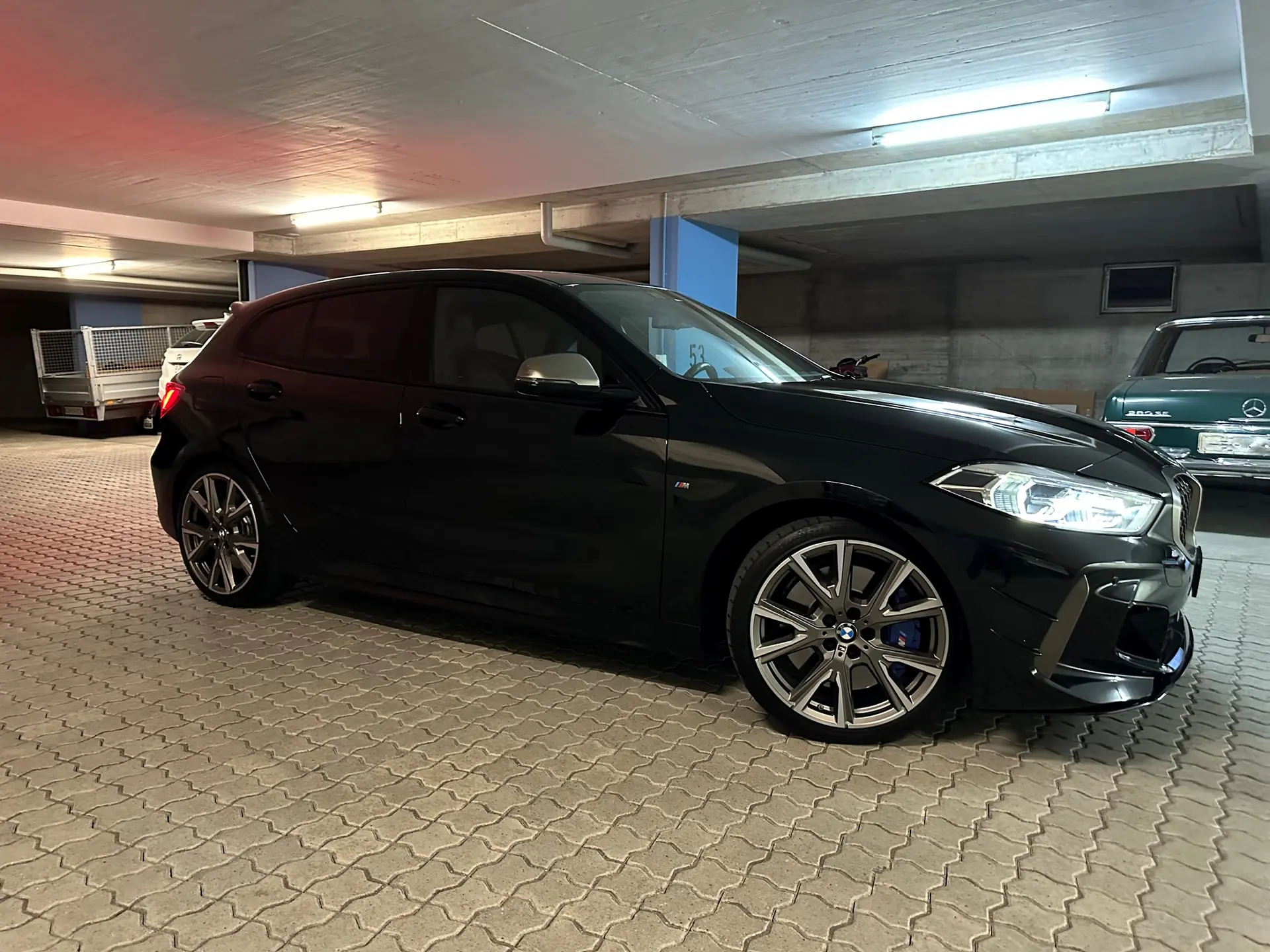 BMW M135i xDrive — Berline sportive 306 ch, full équipement, garantie constructeur — Außenansicht