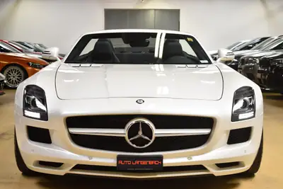 Mercedes-Benz SLS 63 AMG Speedshift — Cabriolet légendaire, état impeccable, 9'999 km — Miniature 11