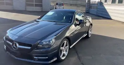 Mercedes-Benz SLK 200 — Roadster élégant, 83'000 km, motorisation fiable — arrière