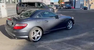 Mercedes-Benz SLK 200 — Roadster élégant, 83'000 km, motorisation fiable — intérieur