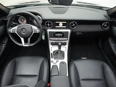 Mercedes-Benz SLK 200 — Roadster élégant, 83'000 km, motorisation fiable — Miniature 7