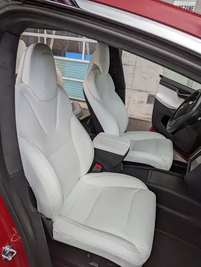 Tesla Model X 100 D Performance — SUV électrique 7 places, Full Autopilot inclus — Miniatura 10