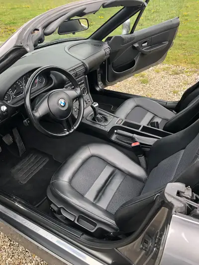 BMW Z3 1.9i Roadster 2002 — Cabriolet de légende, moteur fiable et design intemporel — cruscotto