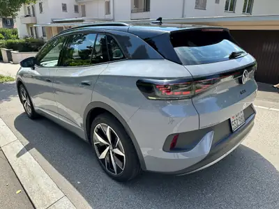 VW ID.4 GTX 77 kWh 4Motion — SUV électrique haute performance, 11'900 km seulement — arrière