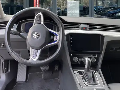 VW Passat Variant 1.4 TSI GTE Hybrid — SUV familial écologique, 57 200 km — Miniature 11