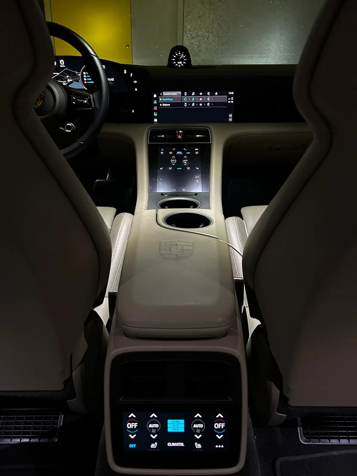 Porsche Taycan 2021 occasion Cham — 3
