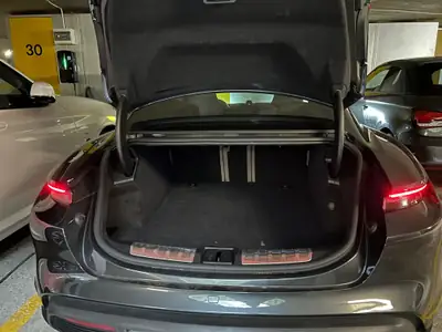 Porsche Taycan Turbo 2021 — Performance électrique 626 ch, très faible kilométrage — Miniatur 9