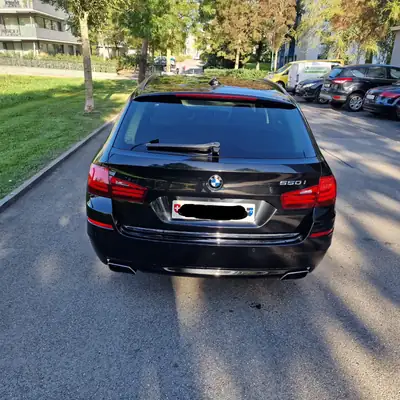 BMW 550i Touring Luxury Line — Break sportif 520 ch, seulement 147'000 km — détail