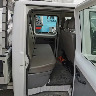 VW T5 2.0 TDI — Utilitaire robuste, 182 000 km, moteur fiable — interni
