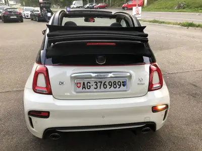 Fiat 595 Abarth Cabriolet — Sportivité turbo et style italien en version décapotable — Miniature 20