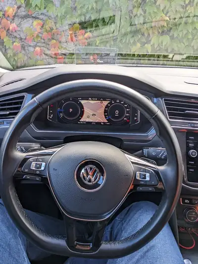 VW Tiguan Allspace 2.0 TDI SCR Highline 4Motion — SUV 7 places diesel performant, 28'000 km — Miniature 7