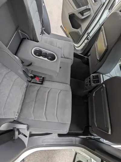 VW Tiguan Allspace 2.0 TDI SCR Highline 4Motion — SUV 7 places diesel performant, 28'000 km — Miniature 10