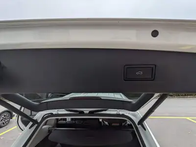 VW Tiguan Allspace 2.0 TDI SCR Highline 4Motion — SUV 7 places diesel performant, 28'000 km — Miniature 12
