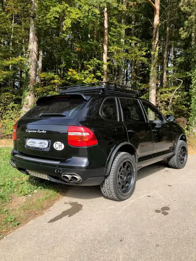 Porsche Cayenne Turbo 2008 — SUV sportif 500 ch, fraîchement révisé et prêt pour l'aventure — tableau de bord