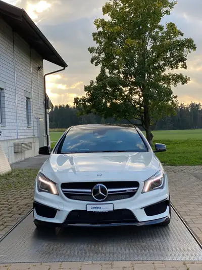 Mercedes-Benz CLA 45 AMG Shooting Brake — Performance 360 ch, 4Matic intégral — side view