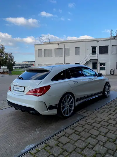 Mercedes-Benz CLA 45 AMG Shooting Brake — Performance 360 ch, 4Matic intégral — Thumbnail 8