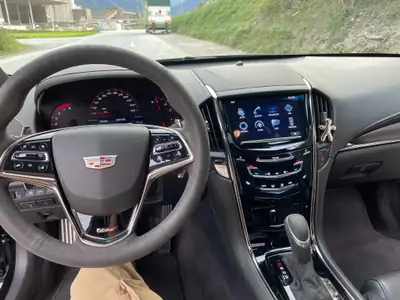 Cadillac ATS-V Sedan 3.6 Twin Turbo — Performance américaine, 63'800 km — Miniatura 7