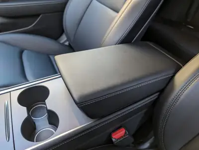 Tesla Model 3 Long Range Dual Motor AWD — Électrique haute performance, 28 000 km seulement — Thumbnail 10