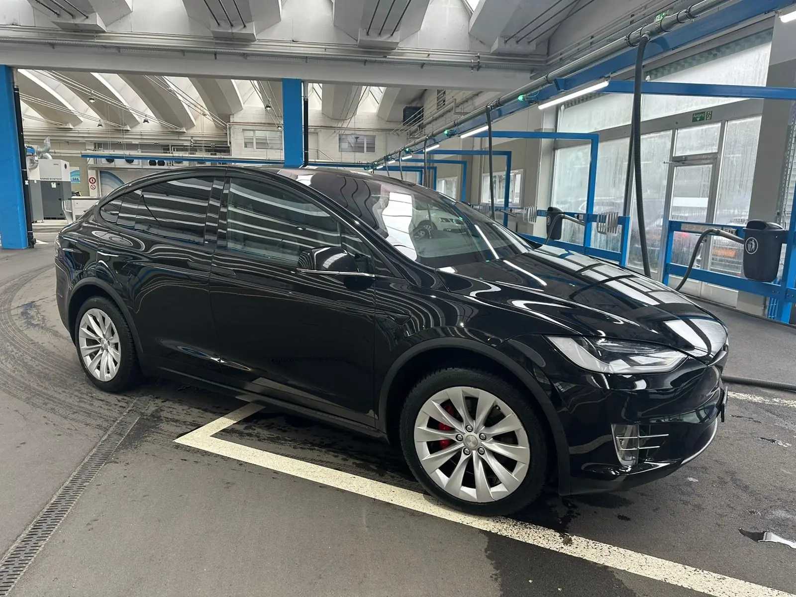 Tesla Model X Performance — SUV électrique haute performance, 75'000 km