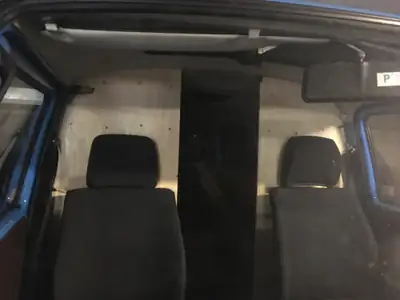 VW T3 Type 2 1983 — Le classique du camping-car, diesel économique et fiable — interni
