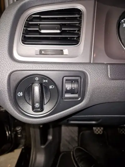 Volkswagen Golf 1.2 TSI Comfortline — Compacte fiable, faible consommation et sans sinistre — Miniatur 8