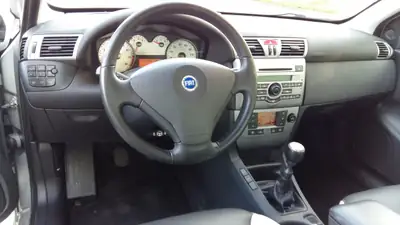 FIAT Stilo 2.4 20V GT — Coupé dynamique 170 ch, garantie sans sinistre — fianco