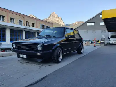VW Golf 1 GTI 1982 — Légende compacte, entretien soigné, roulage estival — vue extérieure