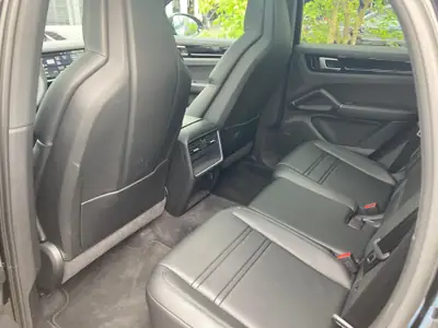 Porsche Cayenne S Coupé 2020 — SUV premium 440 ch, sans accident, garantie Porsche — interior